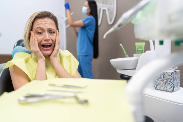 Best Emergency Gum Treatment in Palm Springs, FL